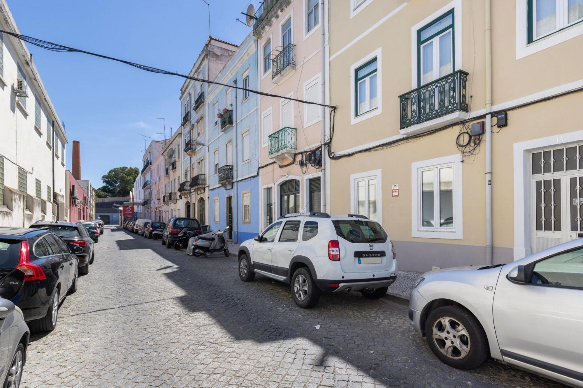 Hidden Oasis With Pool By Lovelystay Apartment Lisbon